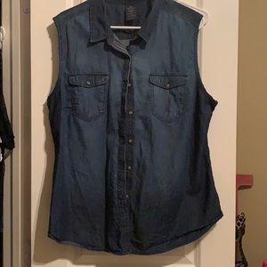 Button down blue jean sleeve less shirt size XXL
